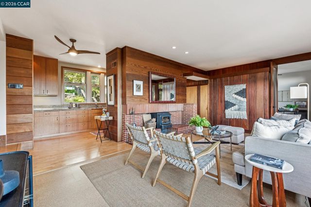 473 Pershing Dr., Oakland, CA 94611