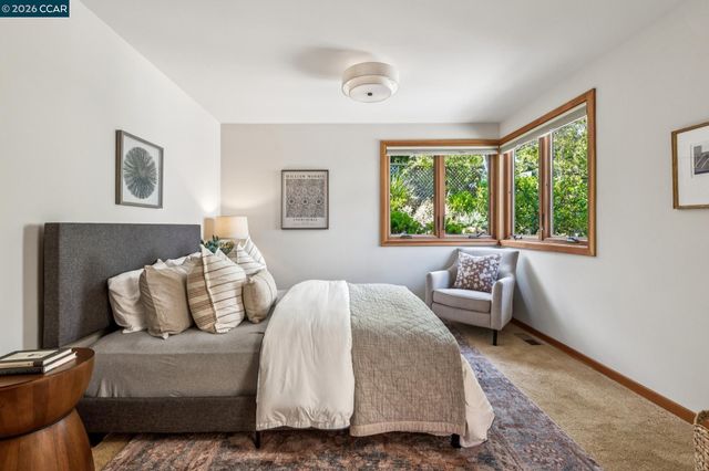 473 Pershing Dr., Oakland, CA 94611