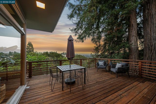 473 Pershing Dr., Oakland, CA 94611