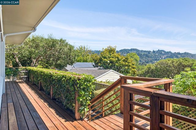 473 Pershing Dr., Oakland, CA 94611