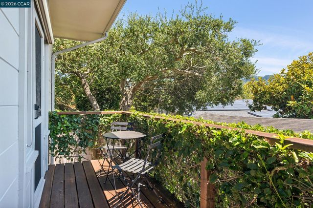 473 Pershing Dr., Oakland, CA 94611