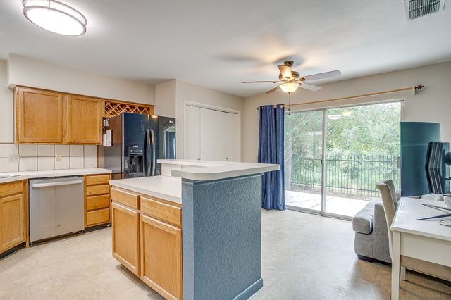 5720 Polo Club Drive, Arlington, TX 76017