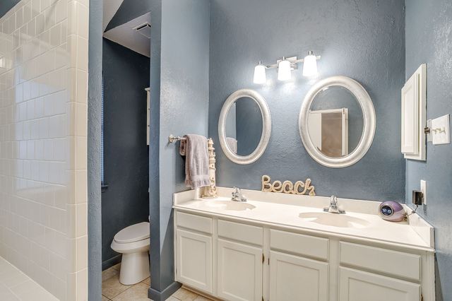 5720 Polo Club Drive, Arlington, TX 76017