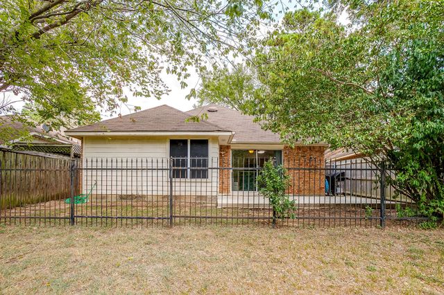 5720 Polo Club Drive, Arlington, TX 76017