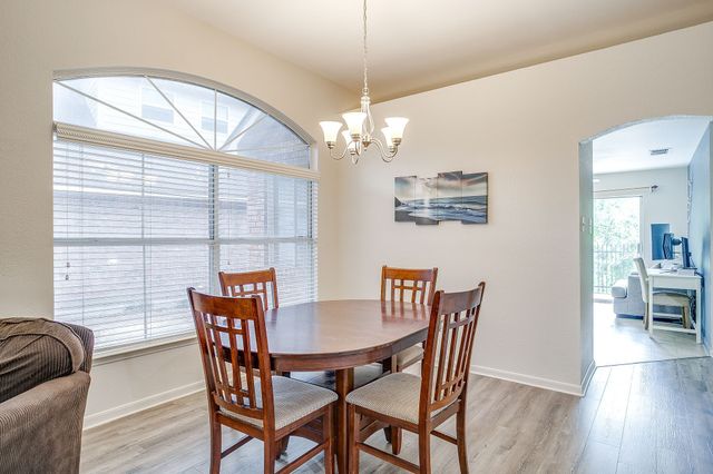 5720 Polo Club Drive, Arlington, TX 76017