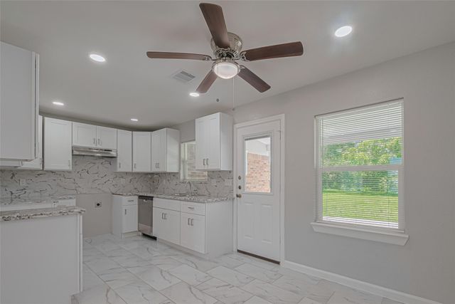 12210 Palmbeach Street, Houston, TX 77034