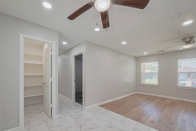 12210 Palmbeach Street, Houston, TX 77034