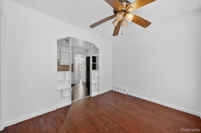 9178 Sussex Street, Detroit, MI 48228