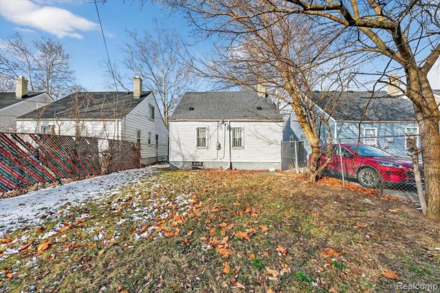 9178 Sussex Street, Detroit, MI 48228