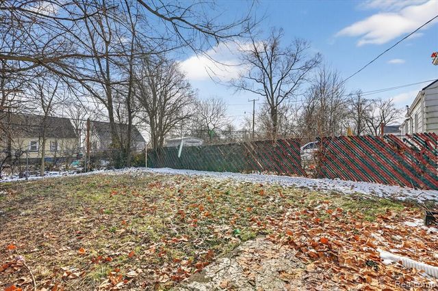 9178 Sussex Street, Detroit, MI 48228
