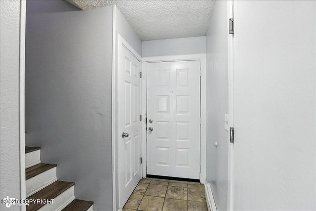 926 W 80th Avenue, Anchorage, AK 99518