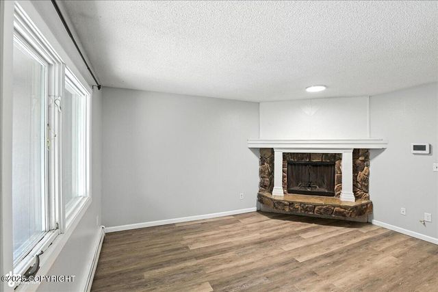 926 W 80th Avenue, Anchorage, AK 99518