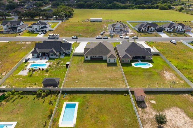 1214 Thacker Lane, Harlingen, TX 78552