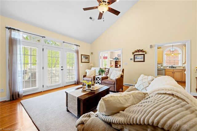 531 Oak Valley Boulevard, Advance, NC 27006
