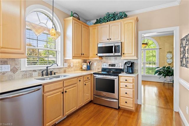 531 Oak Valley Boulevard, Advance, NC 27006