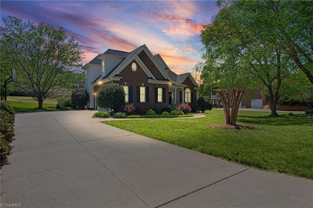 531 Oak Valley Boulevard, Advance, NC 27006