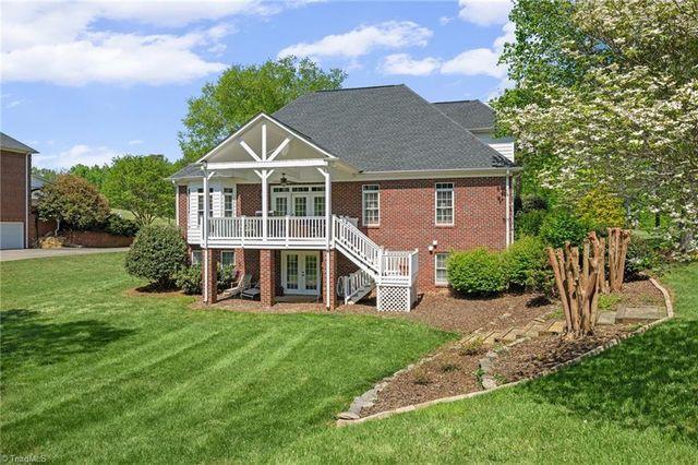 531 Oak Valley Boulevard, Advance, NC 27006