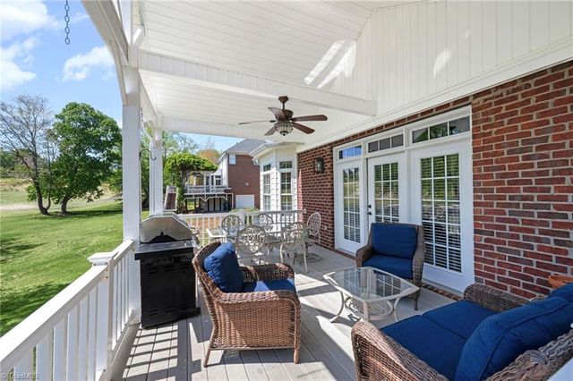 531 Oak Valley Boulevard, Advance, NC 27006