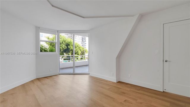 555 NE 34th St 204, Miami, FL 33137