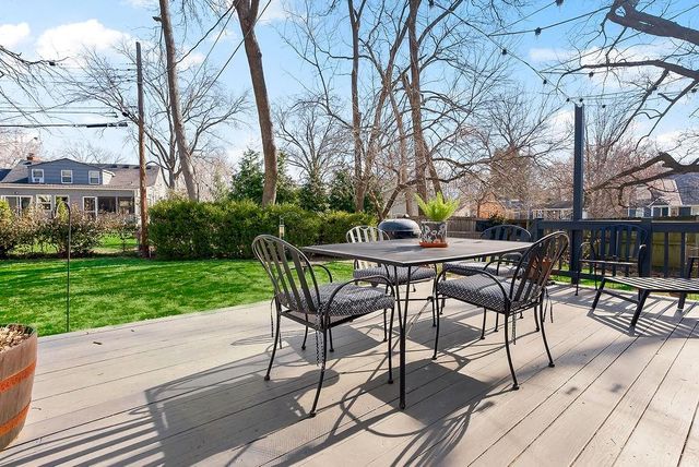 7409 Ash Street, Prairie Village, KS 66208