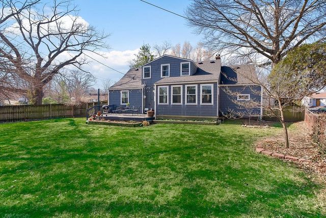 7409 Ash Street, Prairie Village, KS 66208