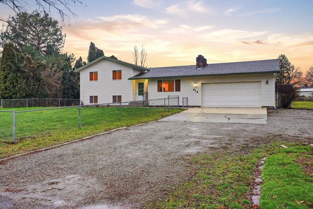 414 S Henry Rd, Greenacres, WA 99016