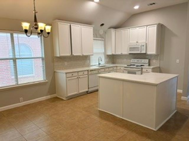 1912 Oak Hollow Drive, Bedford, TX 76021