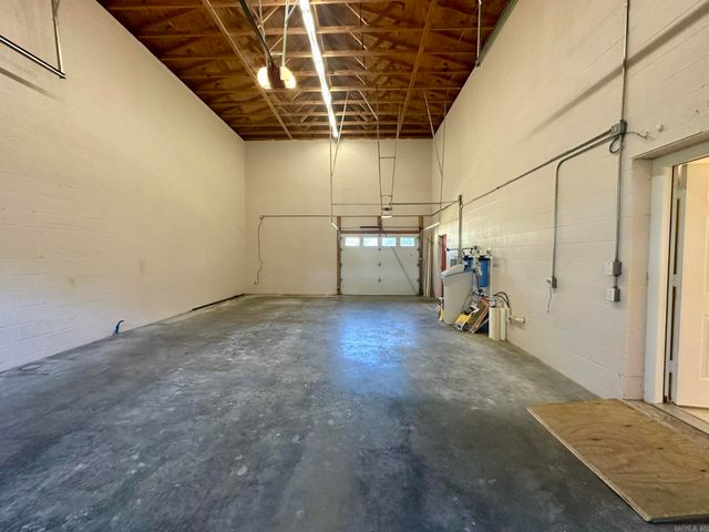 211 RG Lagrone Dr, Hamburg, AR 71646