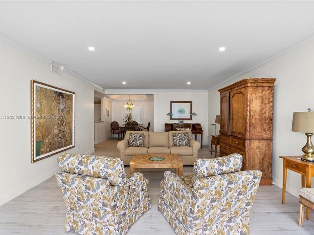 2160 Ibis Isle Road 3, Palm Beach, FL 33480