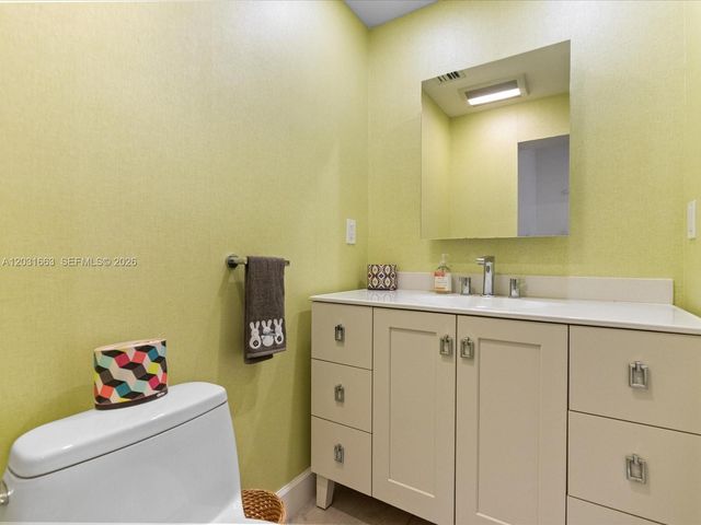 2160 Ibis Isle Road 3, Palm Beach, FL 33480