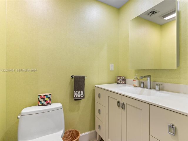 2160 Ibis Isle Road 3, Palm Beach, FL 33480