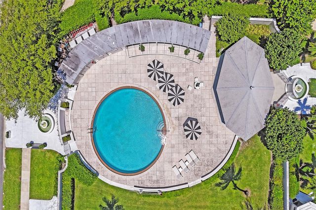 2160 Ibis Isle Road 3, Palm Beach, FL 33480