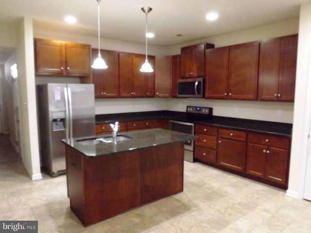 104 O'FLANNERY CT, Martinsburg, WV 25403