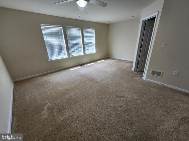 104 O'FLANNERY CT, Martinsburg, WV 25403