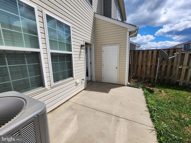 104 O'FLANNERY CT, Martinsburg, WV 25403