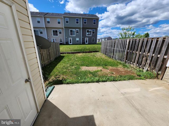 104 O'FLANNERY CT, Martinsburg, WV 25403