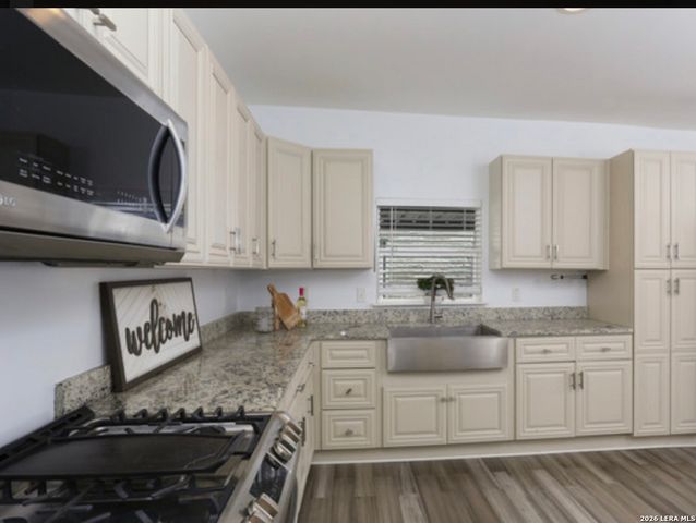 508 Thompson, San Antonio, TX 78225