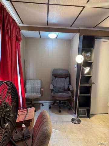 8118 W A Street, Belleville, IL 62223