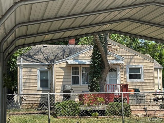 8118 W A Street, Belleville, IL 62223