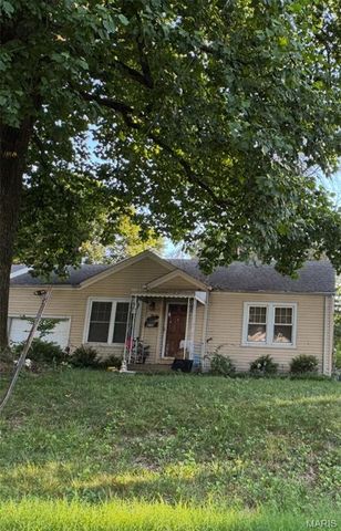 8118 W A Street, Belleville, IL 62223