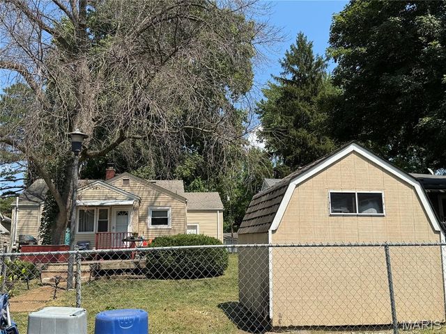 8118 W A Street, Belleville, IL 62223