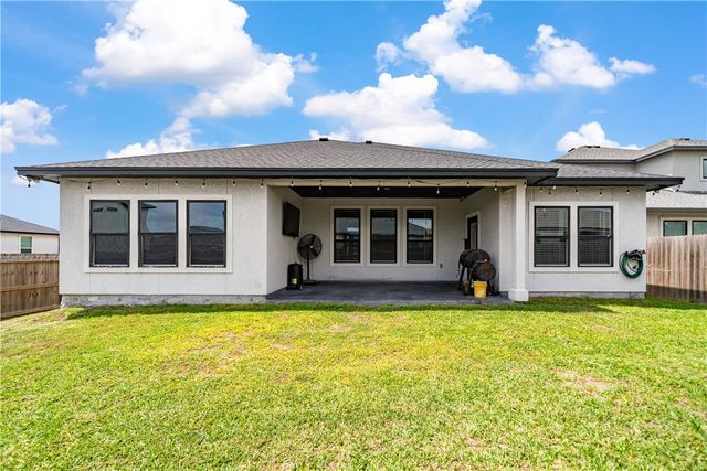 3930 Azali Dr, Corpus Christi, TX 78414