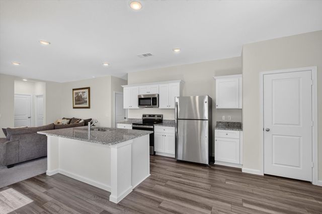 31318 Gayle Prairie Oaks Street, Waller, TX 77484