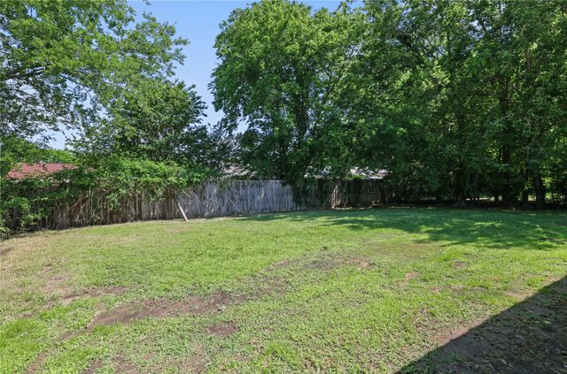 401 E Kansas, Sherman, TX 75090