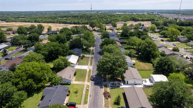 401 E Kansas, Sherman, TX 75090