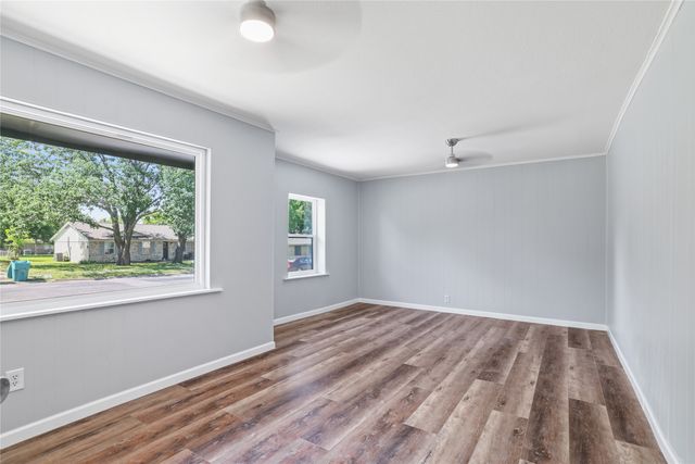401 E Kansas, Sherman, TX 75090