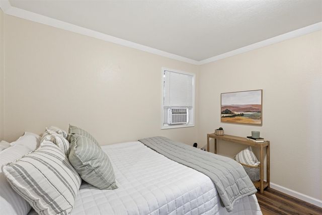 2308 Tanneyhill Lane, Fort Worth, TX 76112