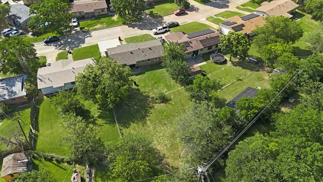 2308 Tanneyhill Lane, Fort Worth, TX 76112