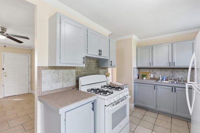2308 Tanneyhill Lane, Fort Worth, TX 76112