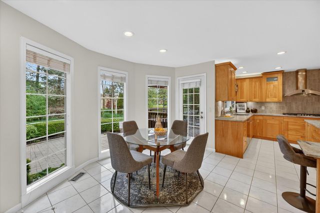 1452 Lockmoor Drive, Troy, MI 48084